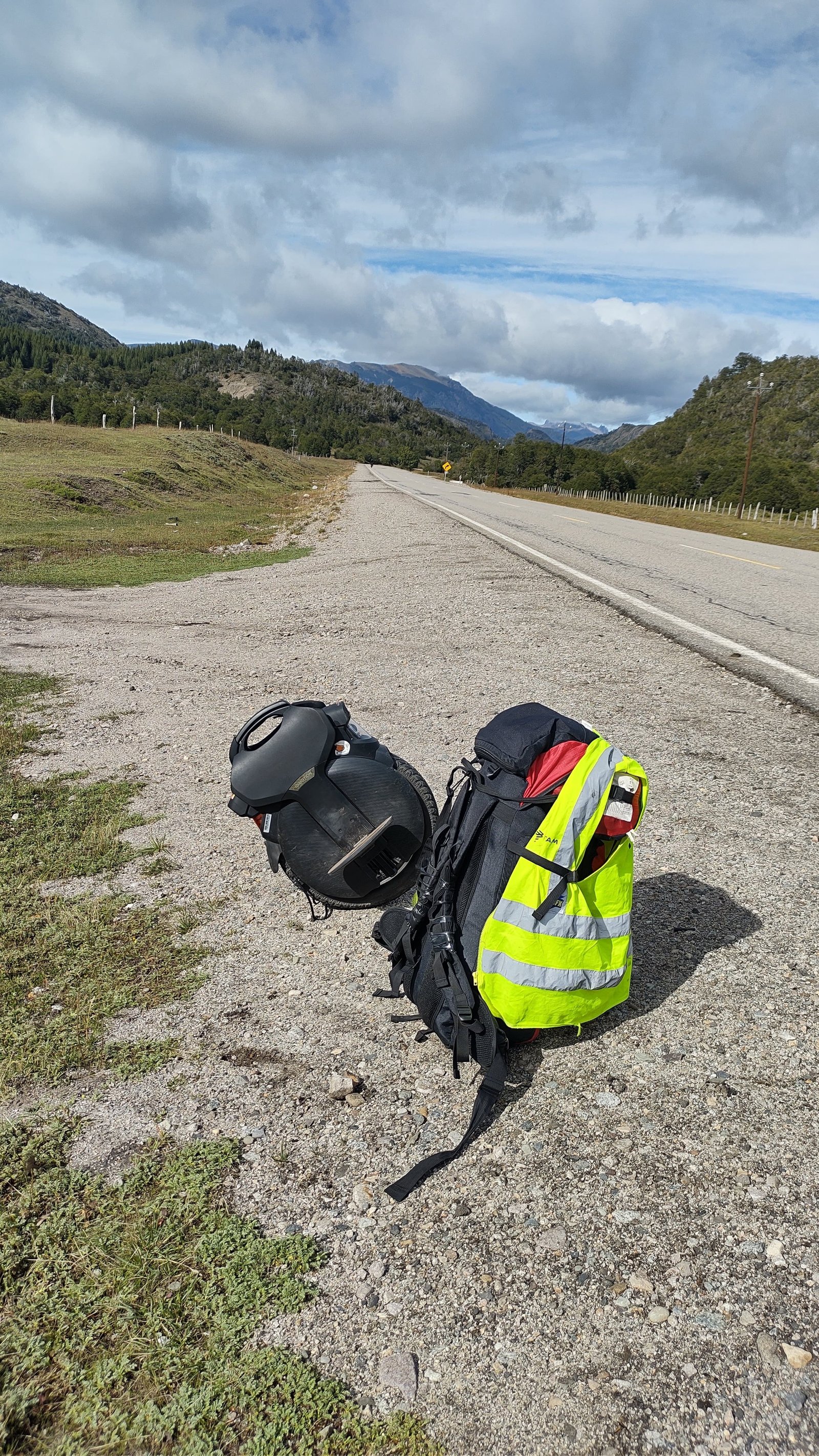 Ruta de los 7 Lagos en monociclo eléctrico — foto 1